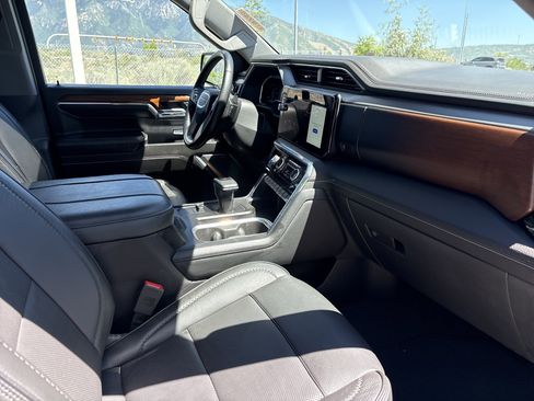 Used 2023 GMC Sierra 1500 Denali w/ Denali Reserve Package AWD/4WD image 28