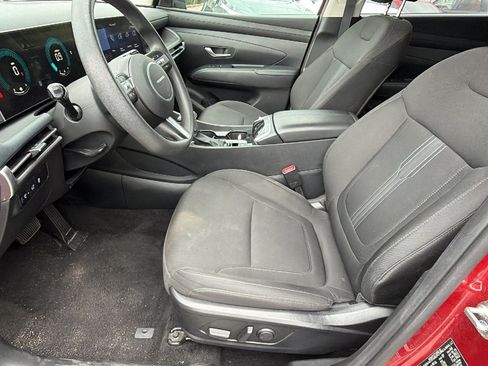 Used 2025 Hyundai Tucson SEL AWD/4WD image 16