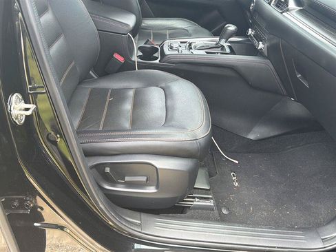Used 2022 MAZDA CX-5 AWD 2.5 S w/ Premium Package image 4