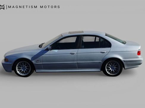 Used 2001 BMW 530i Sedan image 3
