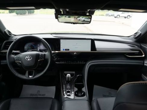 Used 2025 Toyota Crown Signia w/ Advanced Technology Package AWD/4WD image 12