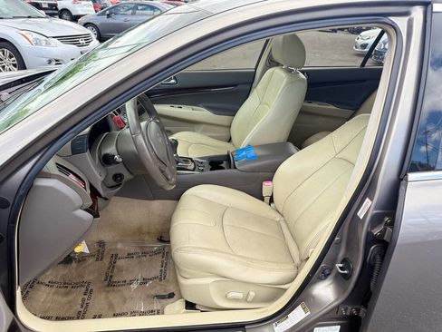 Used 2011 INFINITI G37 x Sedan w/ Premium Pkg image 13