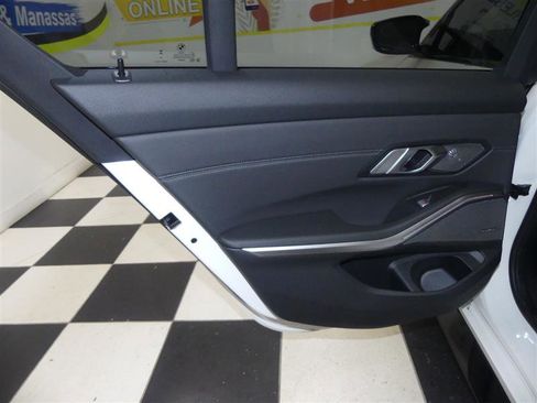 Used 2025 BMW M3 Competition w/ M Driver's Package image 40