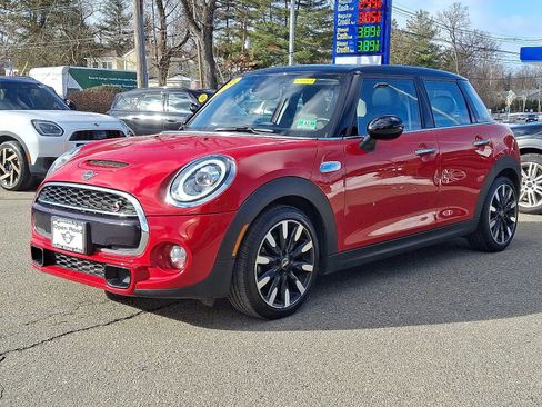 Used 2019 MINI Cooper S w/ Signature Upholstery Package image 3