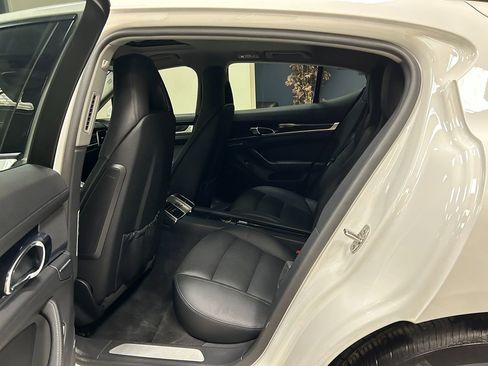 Used 2012 Porsche Panamera 4 image 46