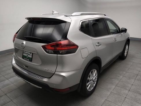 Used 2019 Nissan Rogue SV image 9