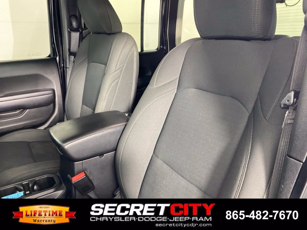 Used 2021 Jeep Wrangler Unlimited Sport AWD/4WD image 10