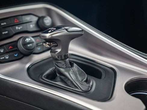 Used 2022 Dodge Challenger R/T image 19