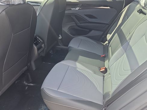 New 2026 Volkswagen Tiguan SE R-Line image 18