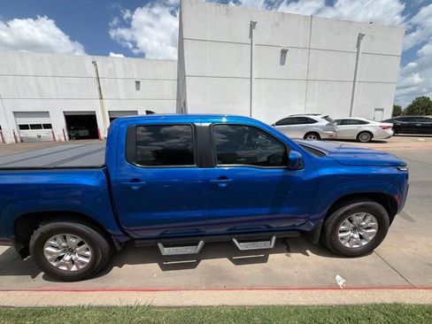 Used 2024 Nissan Frontier SV w/ SV Convenience Package AWD/4WD image 3