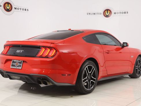 Used 2019 Ford Mustang GT RWD image 3