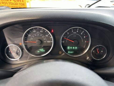 Used 2017 Jeep Wrangler Unlimited Sahara image 21