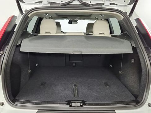 Certified 2026 Volvo XC40 B5 Ultra w/ Climate Package AWD/4WD image 76