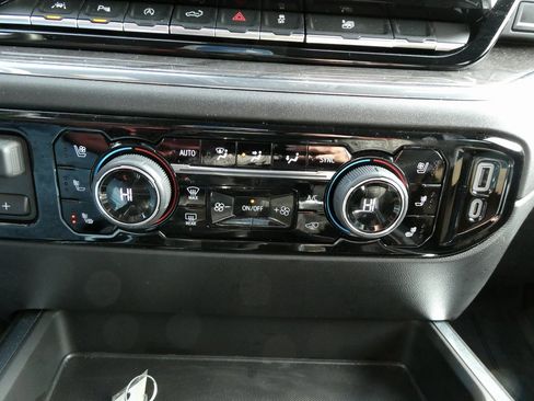 Certified 2024 Chevrolet Silverado 1500 LTZ image 27