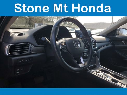 Used 2022 Honda Accord Touring image 17