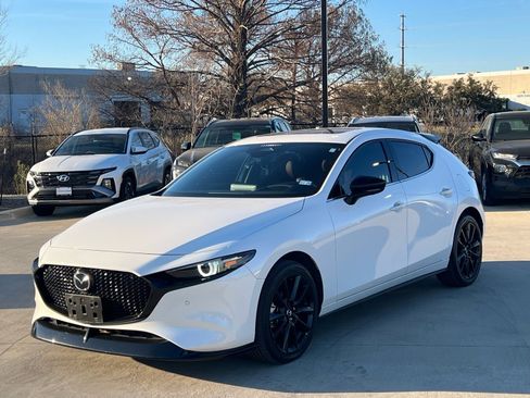 Used 2024 MAZDA MAZDA3 Hatchback w/Premium Plus Pkg image 5