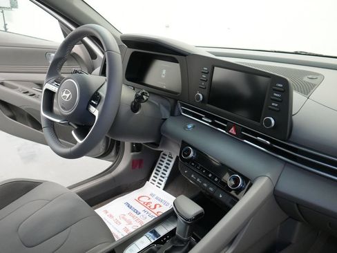 New 2026 Hyundai Elantra SEL Sport image 25