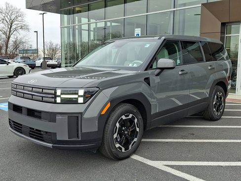 New 2026 Hyundai Santa Fe SE image 2