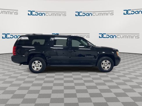 Used 2014 Chevrolet Suburban LT image 9