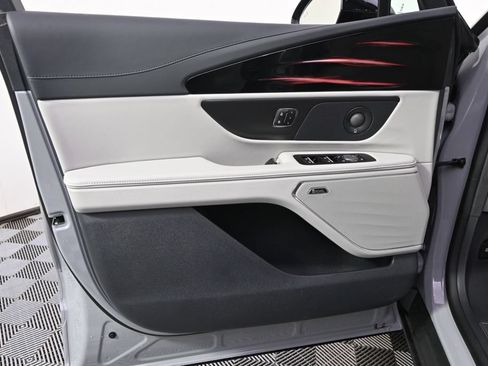 New 2026 Lincoln Nautilus Reserve w/ Jet Appearance Package AWD/4WD image 22