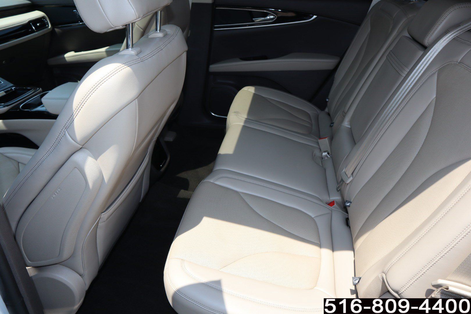 Used 2023 Lincoln Nautilus Reserve AWD/4WD image 14