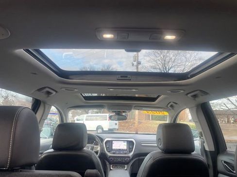 Used 2023 GMC Acadia SLT w/ Trailering Package image 44