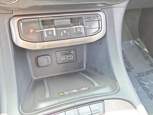 Used 2021 GMC Acadia Denali w/ Denali Technology Package image 37