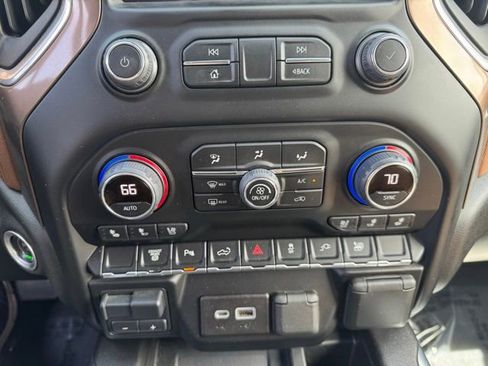 Certified 2022 Chevrolet Silverado 3500 High Country AWD/4WD image 18