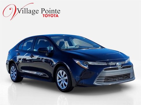 Used 2024 Toyota Corolla LE image 8