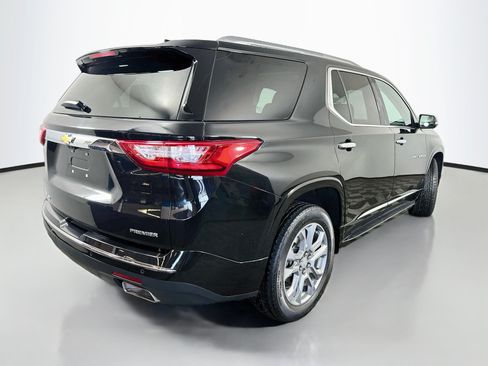 Used 2019 Chevrolet Traverse Premier AWD/4WD image 7