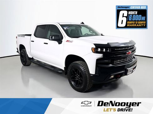 Used 2021 Chevrolet Silverado 1500 LT Trail Boss w/ Bed Protection Package AWD/4WD image 1