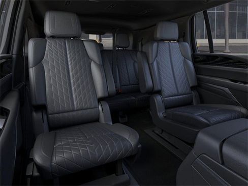 New 2025 Cadillac Escalade IQ Luxury 1 w/ Smart Trailering package image 17