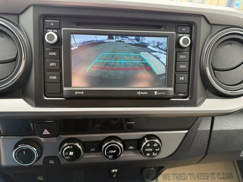 Used 2017 Toyota Tacoma SR5 w/ Tow Package image 18