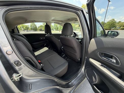 Used 2016 Honda HR-V EX image 14