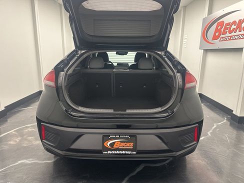 Used 2022 Hyundai Ioniq SE image 26