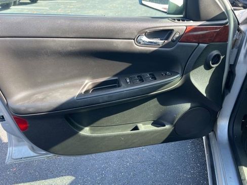 Used 2006 Chevrolet Impala LT image 21