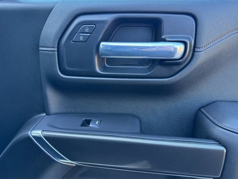 Used 2021 GMC Sierra 1500 AT4 w/ Off-Road Performance Package image 19