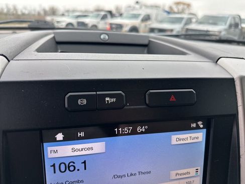 Used 2019 Ford F250 Lariat w/ Lariat Value Package image 27