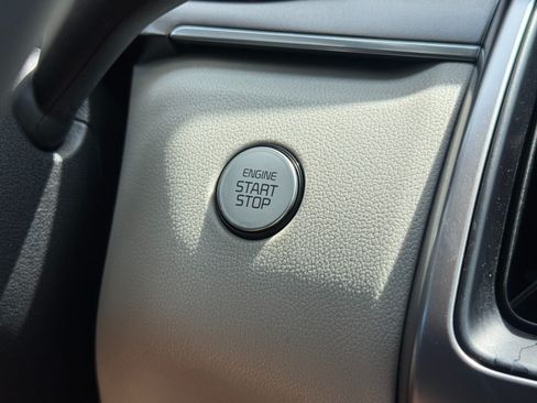 Used 2021 Kia Sorento S FWD image 21