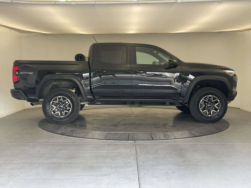 Used 2023 Chevrolet Colorado ZR2 w/ ZR2 Convenience Package III AWD/4WD image 6