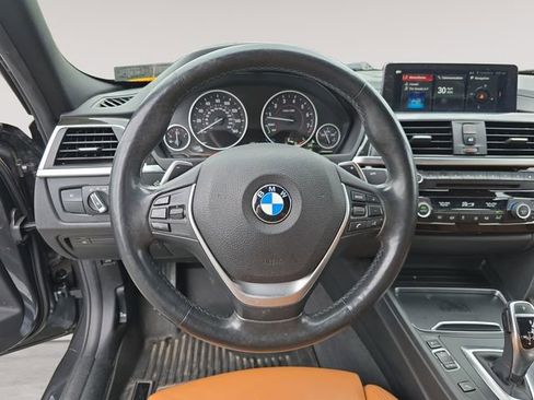 Used 2018 BMW 330i xDrive Sedan AWD/4WD image 11