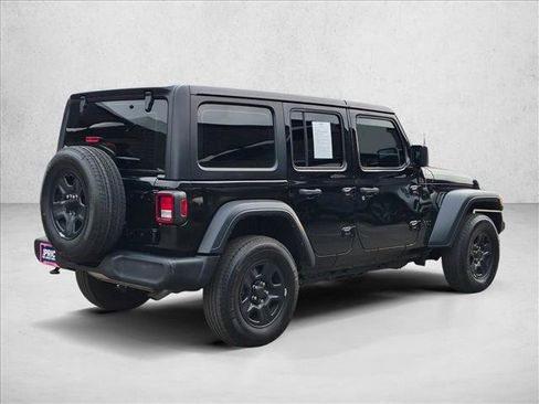 Used 2023 Jeep Wrangler Unlimited Sport AWD/4WD image 5