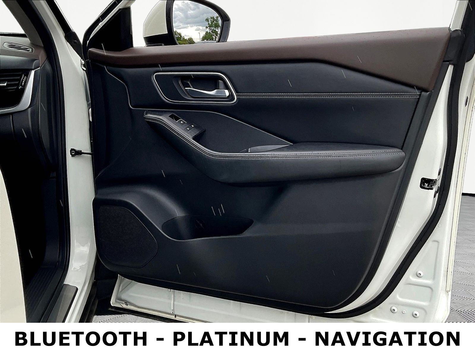 Used 2023 Nissan Rogue Platinum w/ Platinum Premium Package AWD/4WD image 28