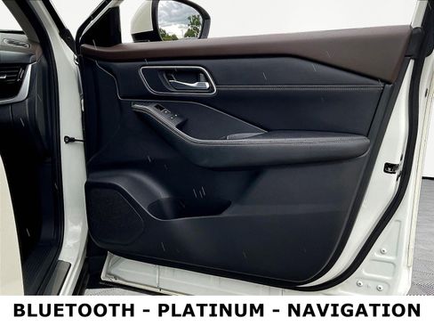 Used 2023 Nissan Rogue Platinum w/ Platinum Premium Package AWD/4WD image 28