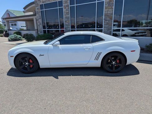 Used 2013 Chevrolet Camaro LS RWD image 2