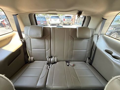 Used 2018 Chevrolet Tahoe Premier AWD/4WD image 24