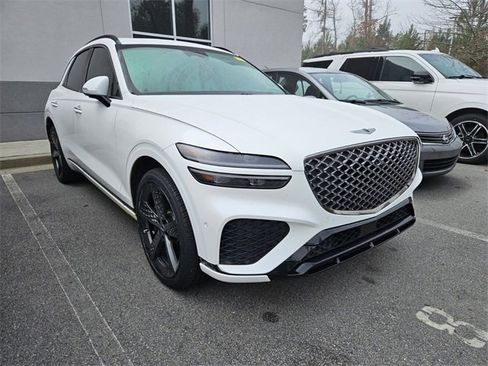 Used 2023 Genesis GV70 3.5T Sport w/ Sport Prestige Package image 5