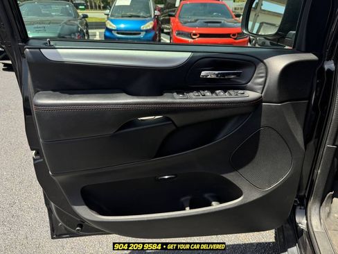 Used 2019 Dodge Grand Caravan GT FWD image 15
