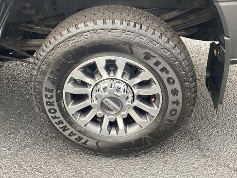 Certified 2020 Ford F350 Lariat w/ Lariat Value Package image 21