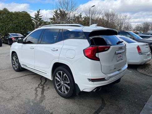 Used 2019 GMC Terrain Denali w/ Advanced Safety Package image 5